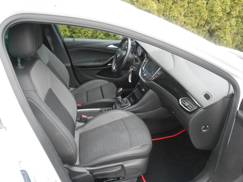 2020 Opel ASTRA - 43