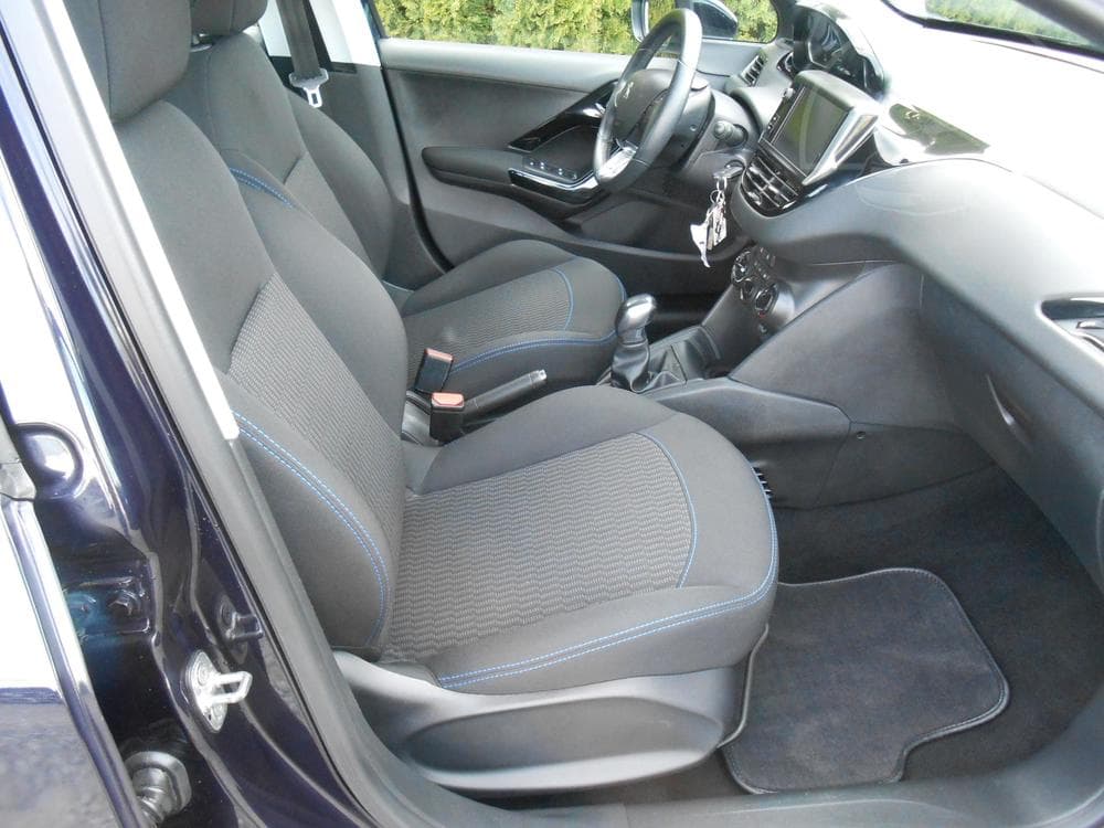 2019 Peugeot 208 - 15