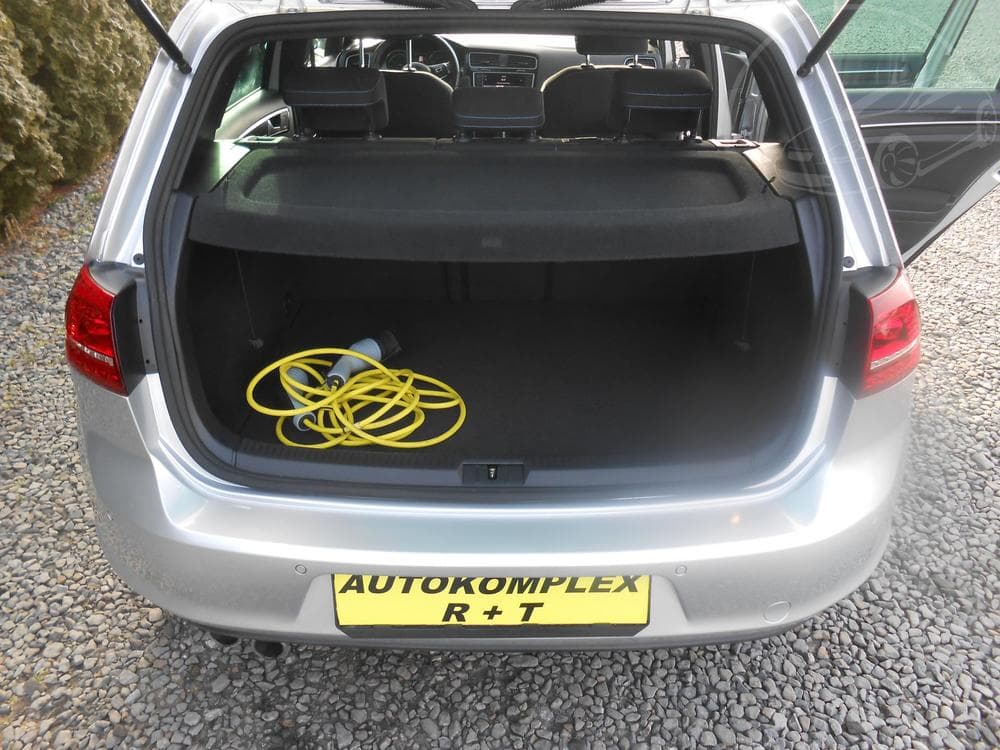 2016 Volkswagen GOLF - 16
