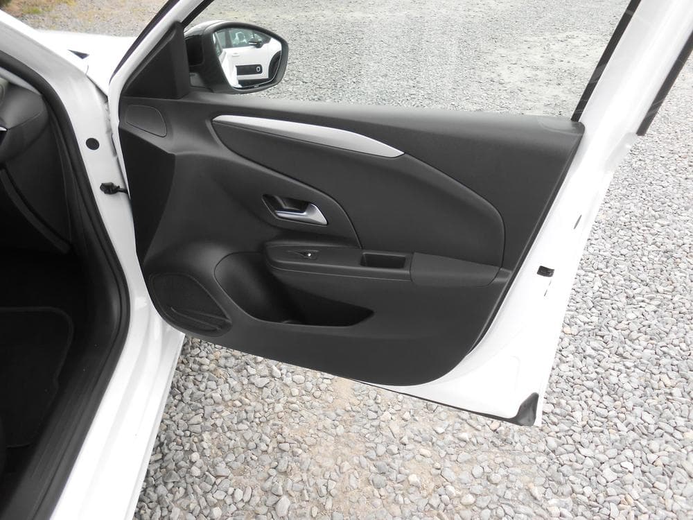 2020 Opel CORSA - 31