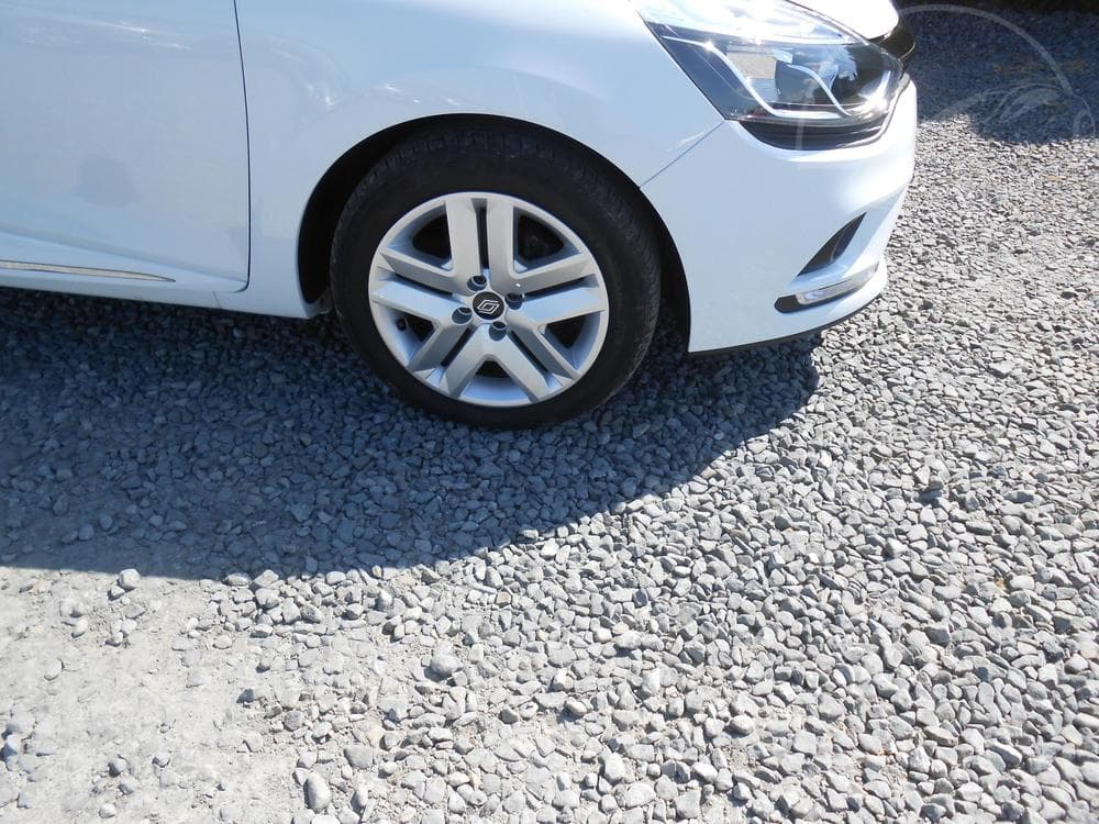 2019 Renault CLIO - 31