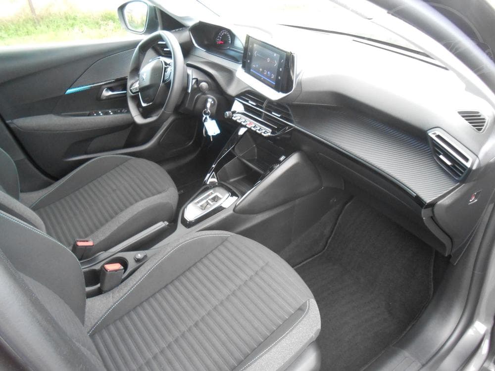 2023 Peugeot 208 - 17