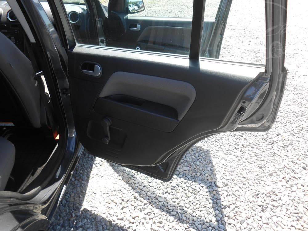 2007 Ford FUSION - 33