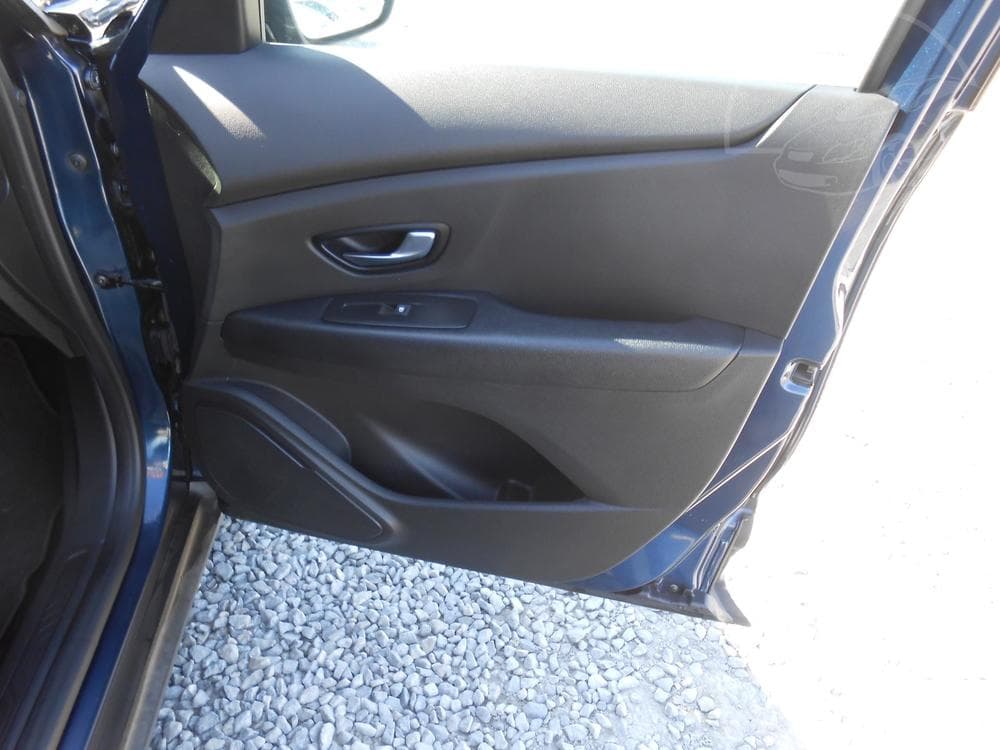 2019 Renault SCENIC - 18