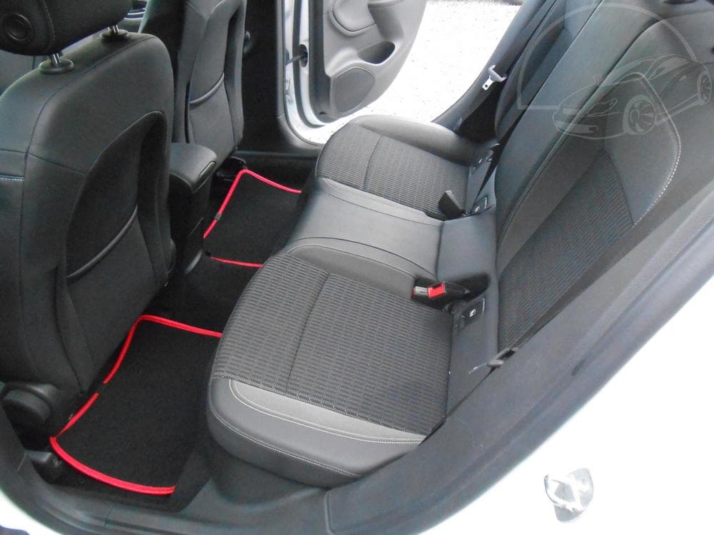 2020 Opel Astra - 19