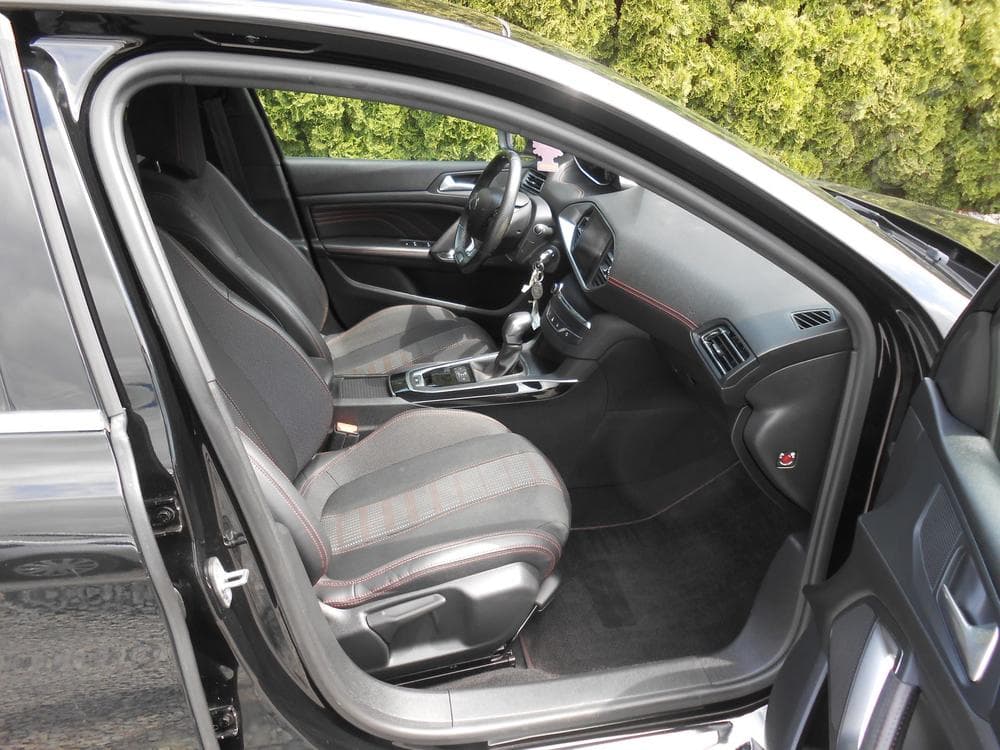 2016 Peugeot 308 - 19
