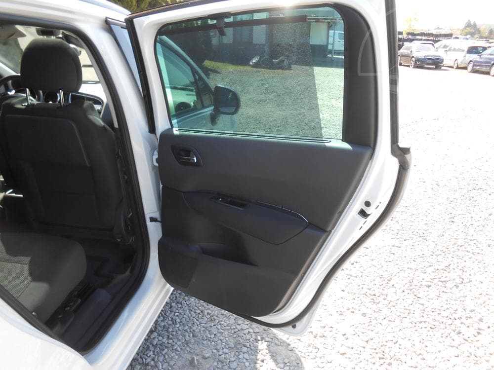 2016 Peugeot 5008 - 20
