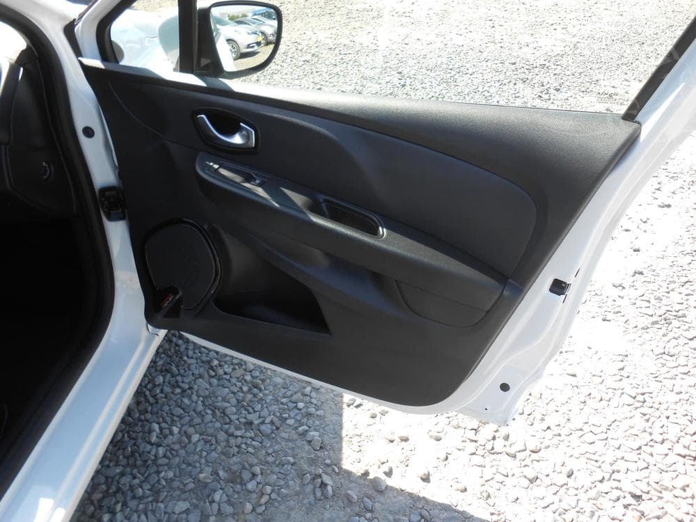 2019 Renault CLIO - 39
