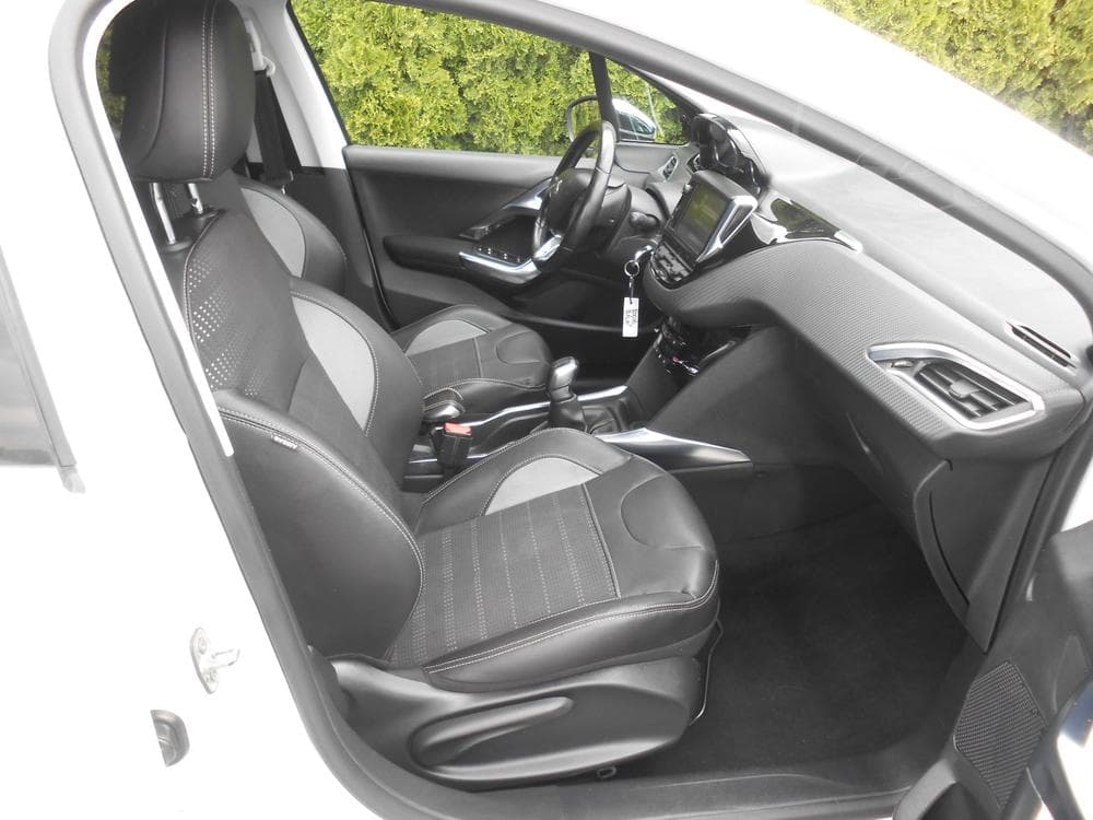 2014 Peugeot 2008 - 20