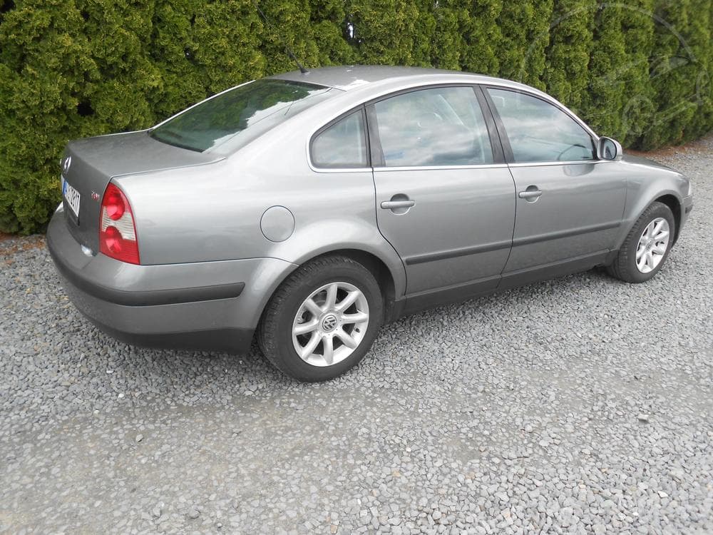2004 Volkswagen PASSAT - 20