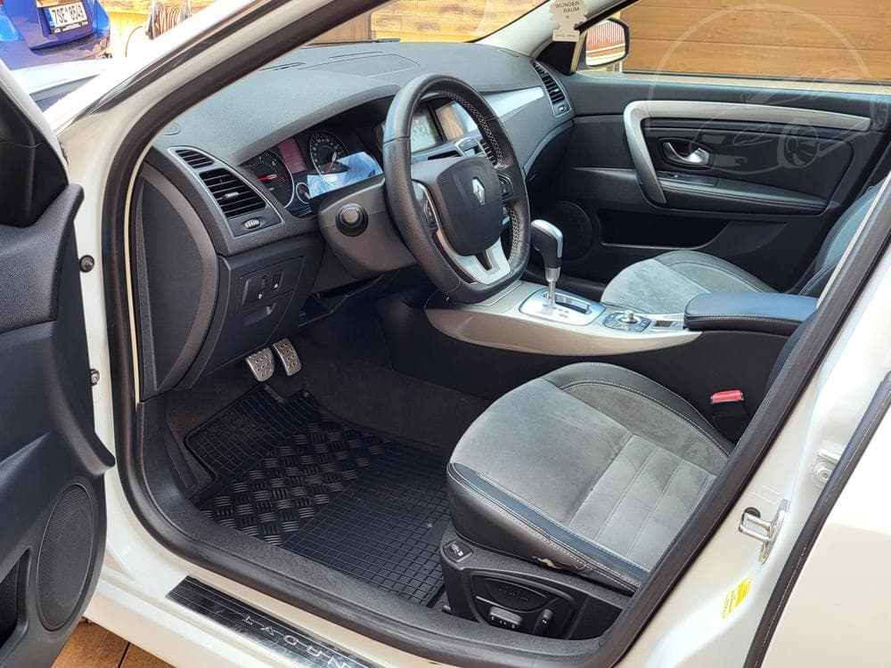 2013 Renault LAGUNA - 11