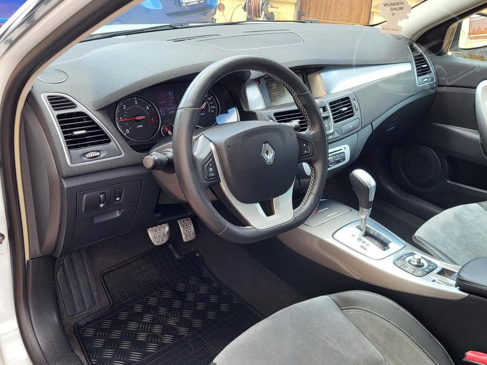 2013 Renault LAGUNA - 12