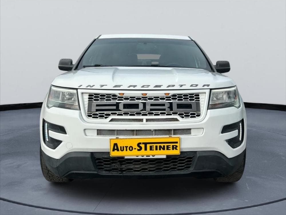 Ford Explorer 3,7 Interceptor,7 Míst