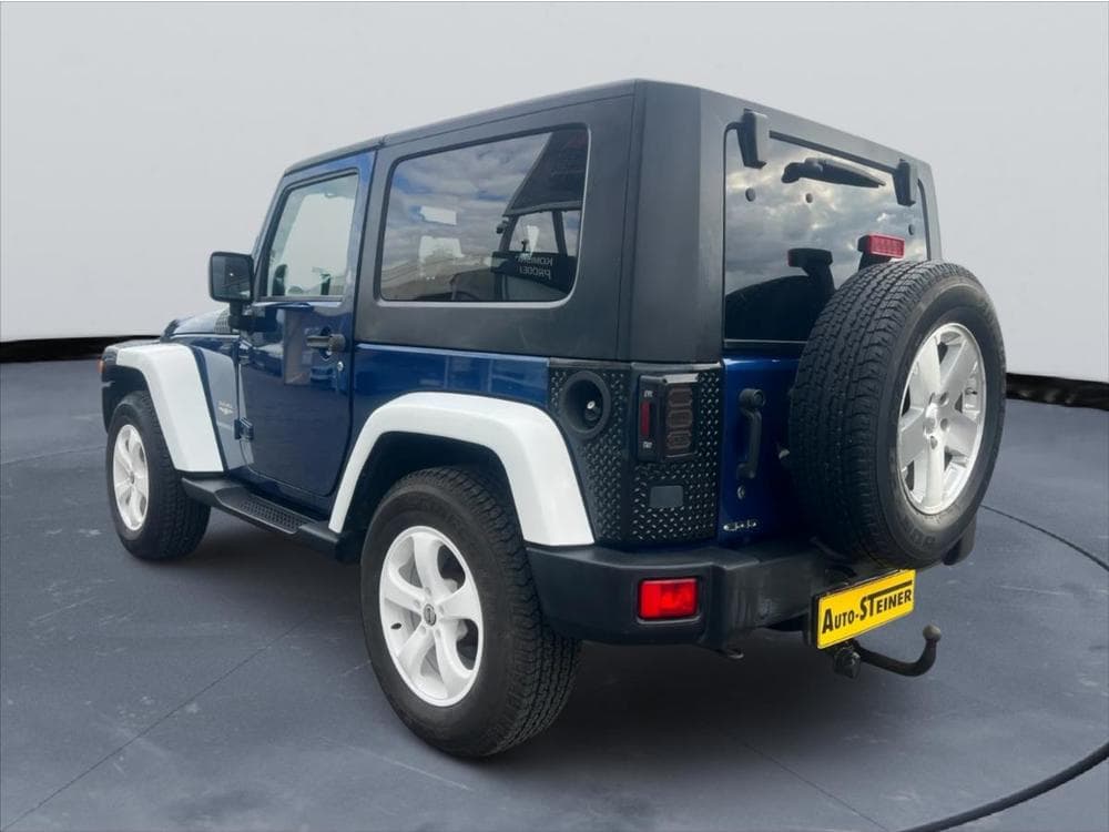2010 Jeep Wrangler - 7