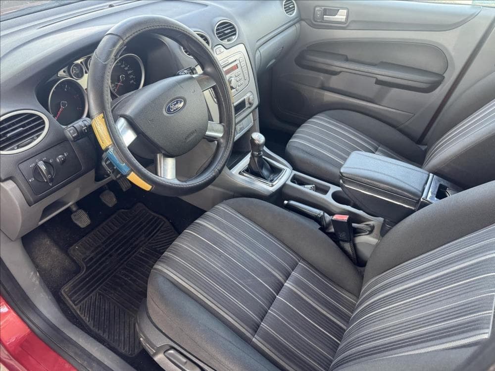 2008 Ford FOCUS - 10