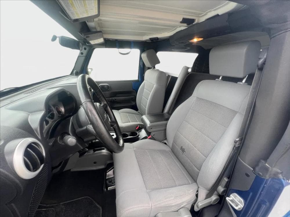 2010 Jeep Wrangler - 11