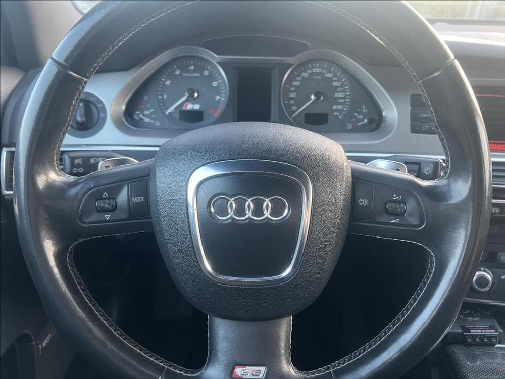 2007 Audi S6 - 15