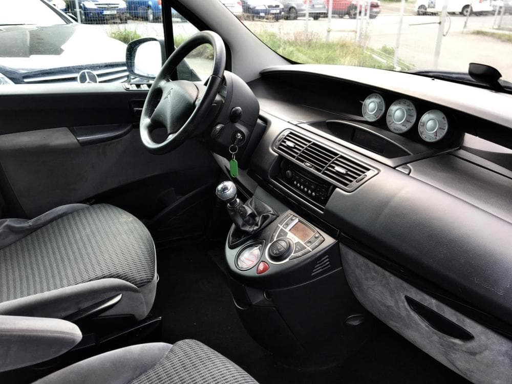 2011 Citroen C8 - 17