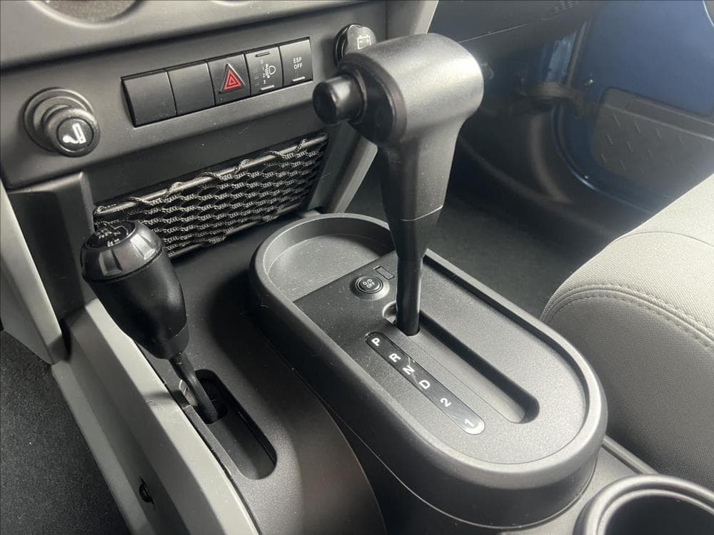 2010 Jeep Wrangler - 19