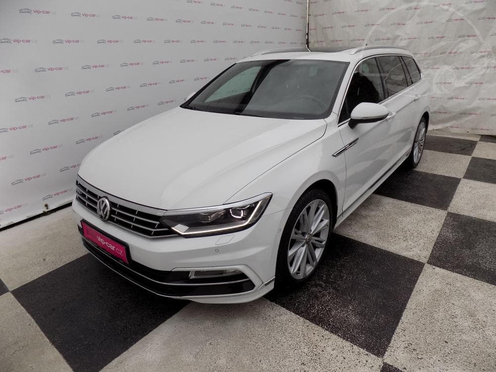 Volkswagen Passat 2.0TDI/R-Line/Pano/DSG/LED/