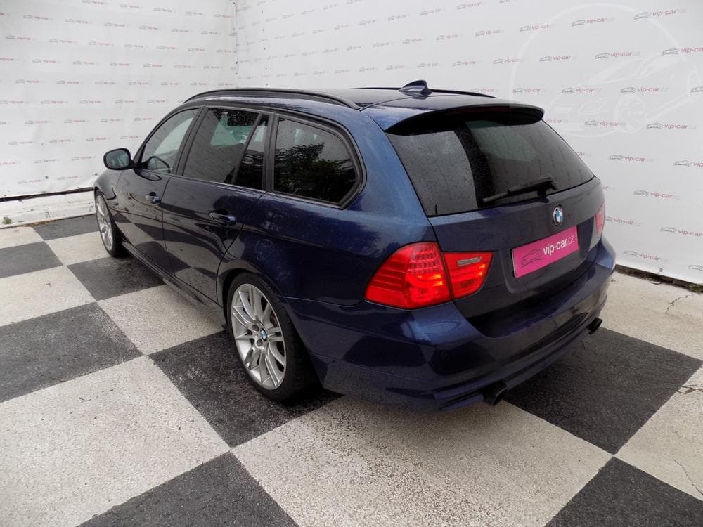 2010 BMW 3-Series - 3