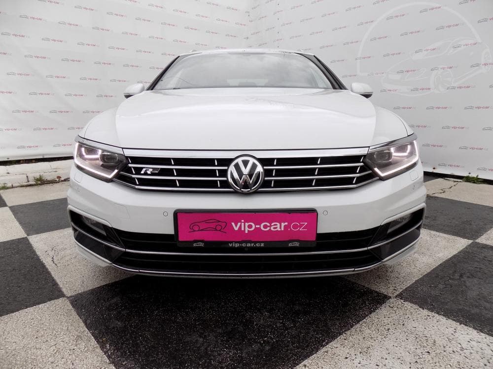 2017 Volkswagen Passat - 5