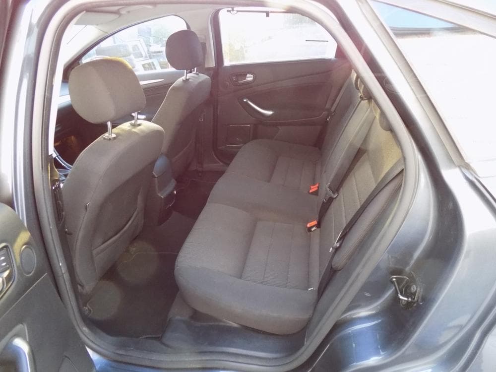 2010 Ford MONDEO - 9