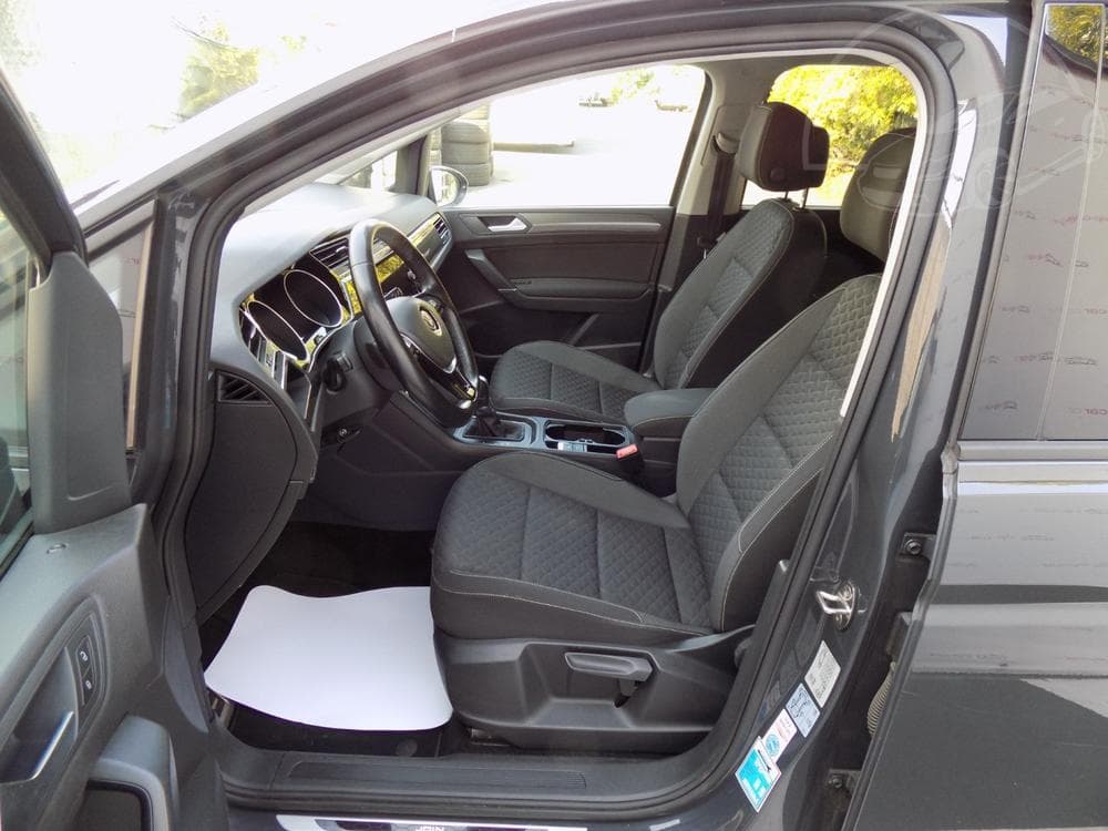 2018 Volkswagen Touran - 11