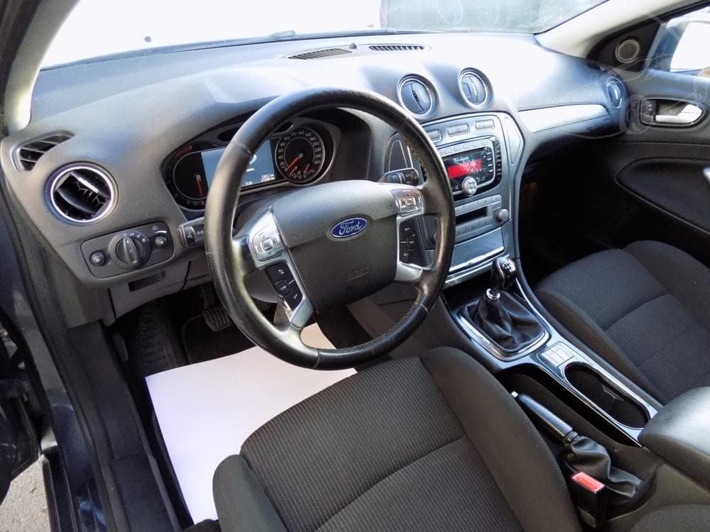 2010 Ford MONDEO - 12