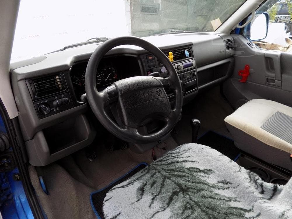 1997 Volkswagen MULTIVAN - 13