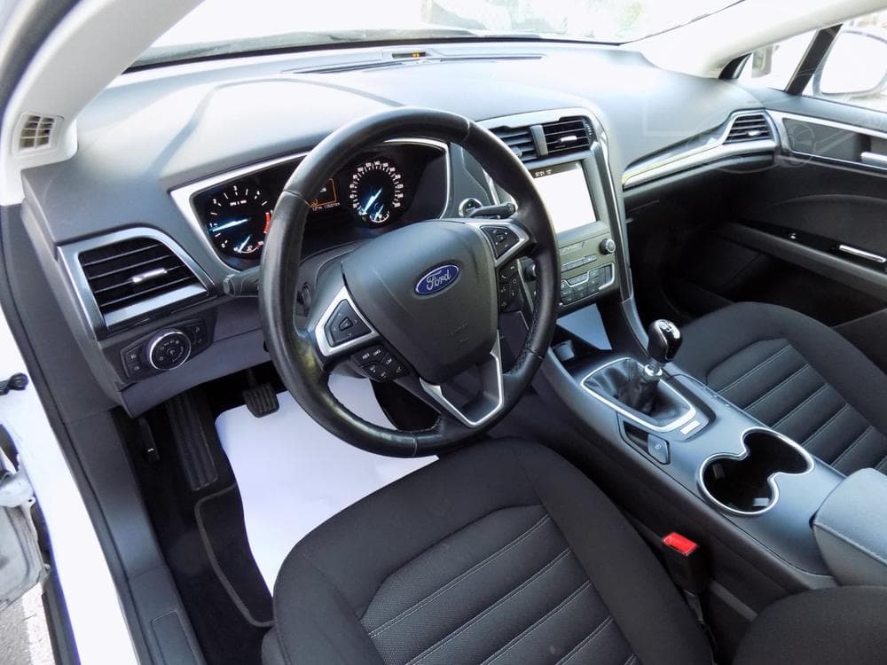 2019 Ford Mondeo - 13