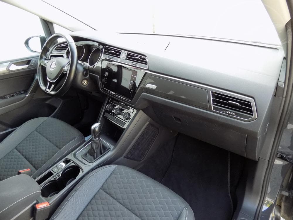 2018 Volkswagen Touran - 15