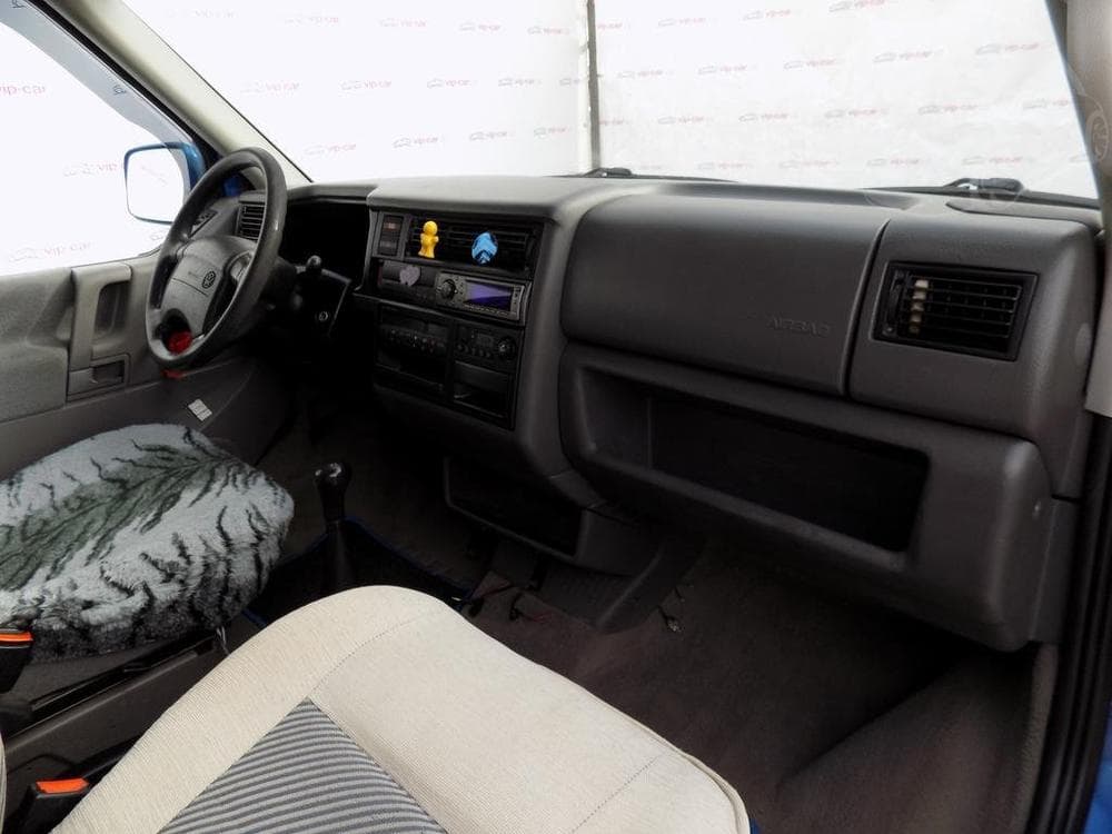 1997 Volkswagen MULTIVAN - 16