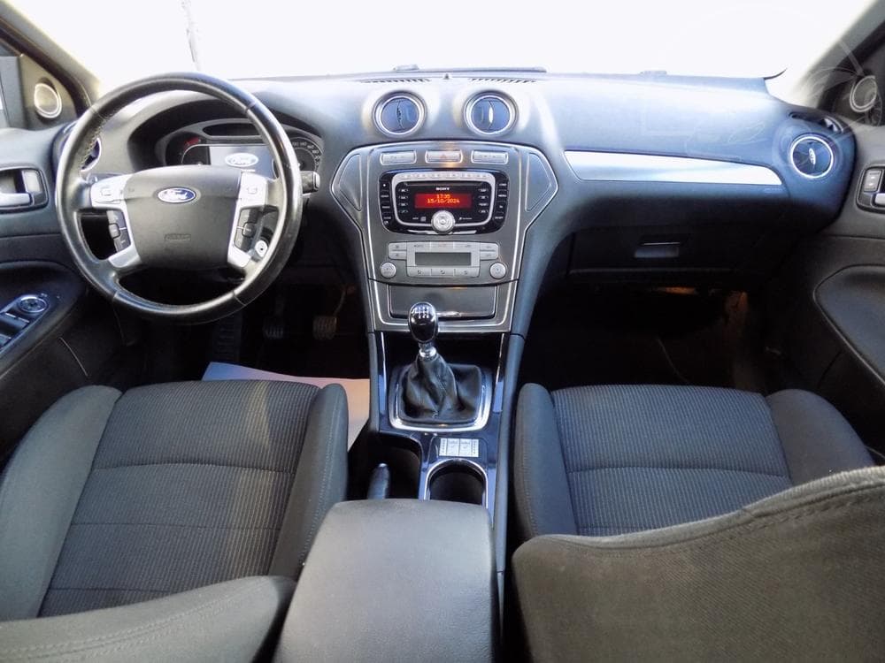 2010 Ford MONDEO - 19