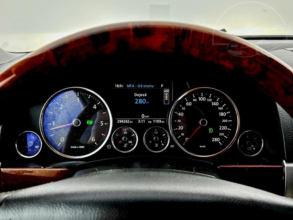 2008 Volkswagen Touareg - 11