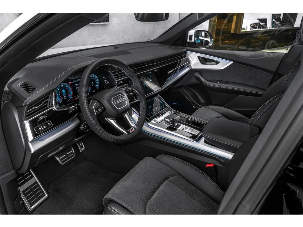 2025 Audi Q8 - 37