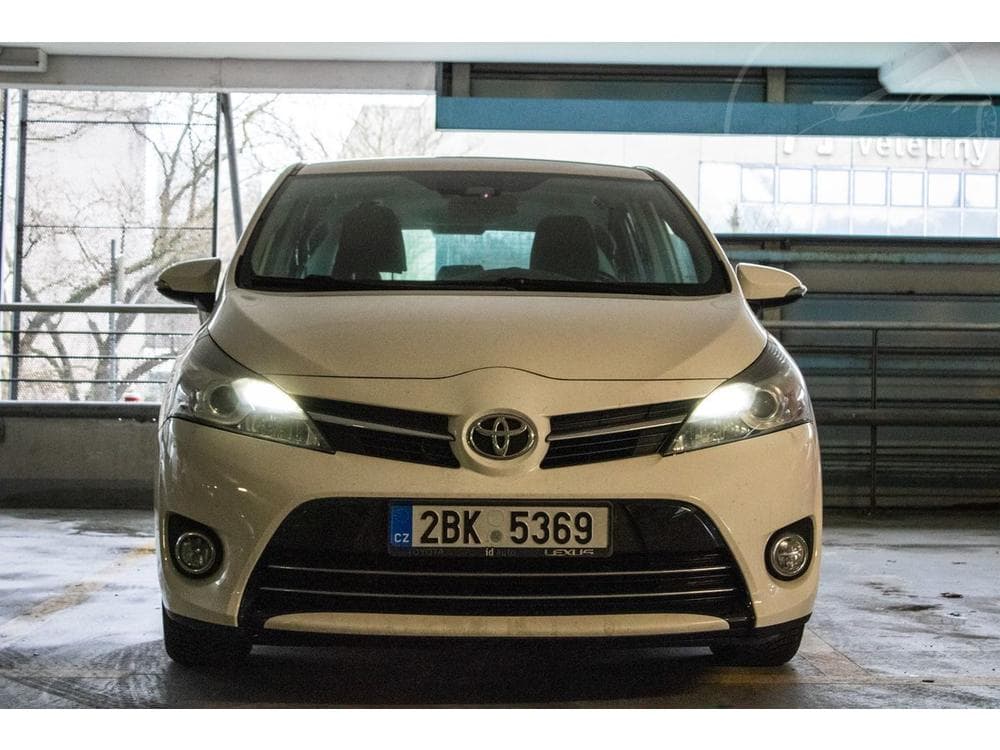 2016 Toyota Verso - 2