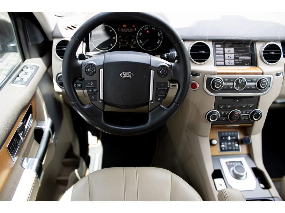 2015 Land Rover DISCOVERY - 9