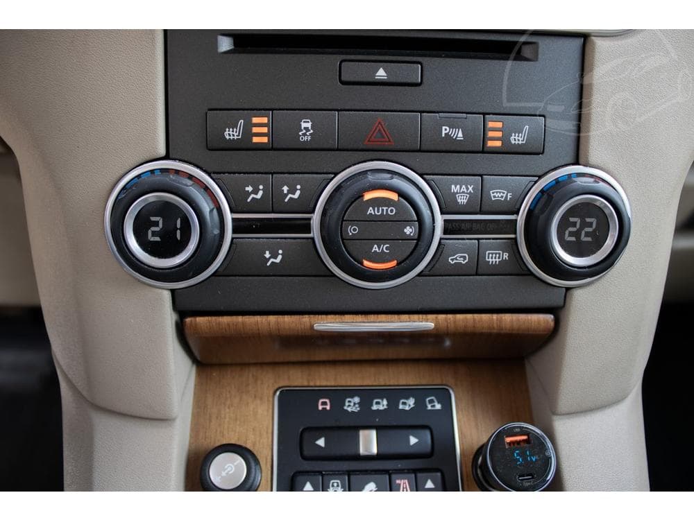 2015 Land Rover DISCOVERY - 18