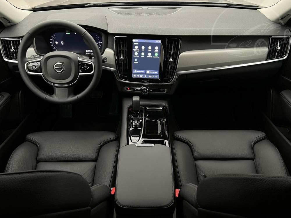 2025 Volvo V90 - 3