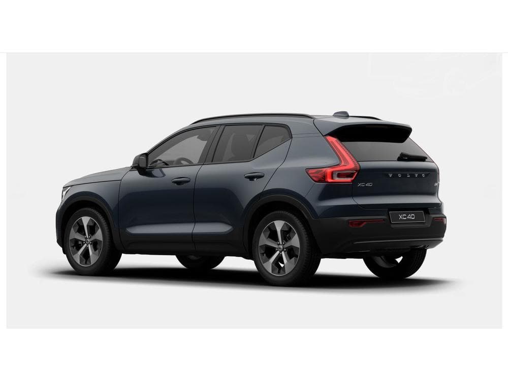 2026 Volvo XC40 - 5