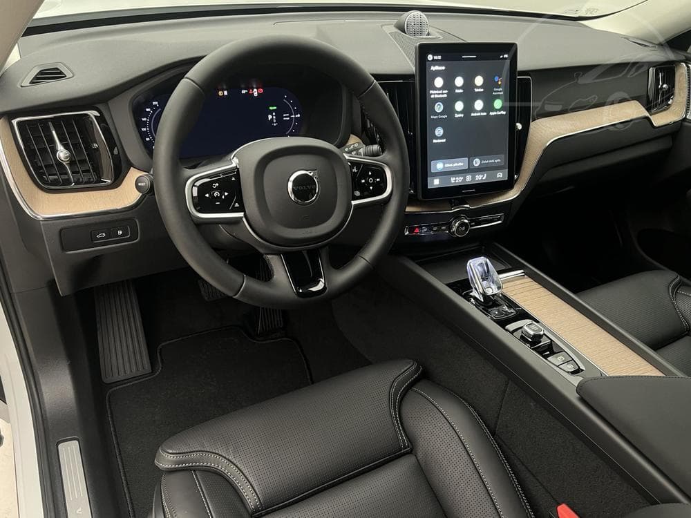 2026 Volvo XC60 - 7