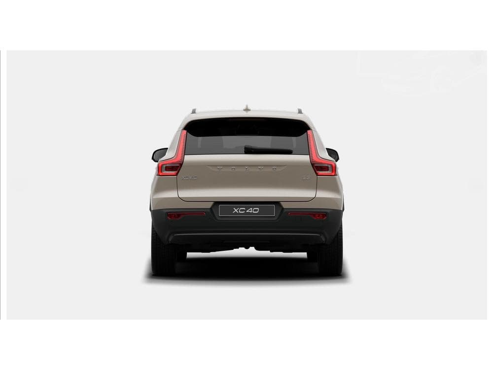 2026 Volvo XC40 - 7