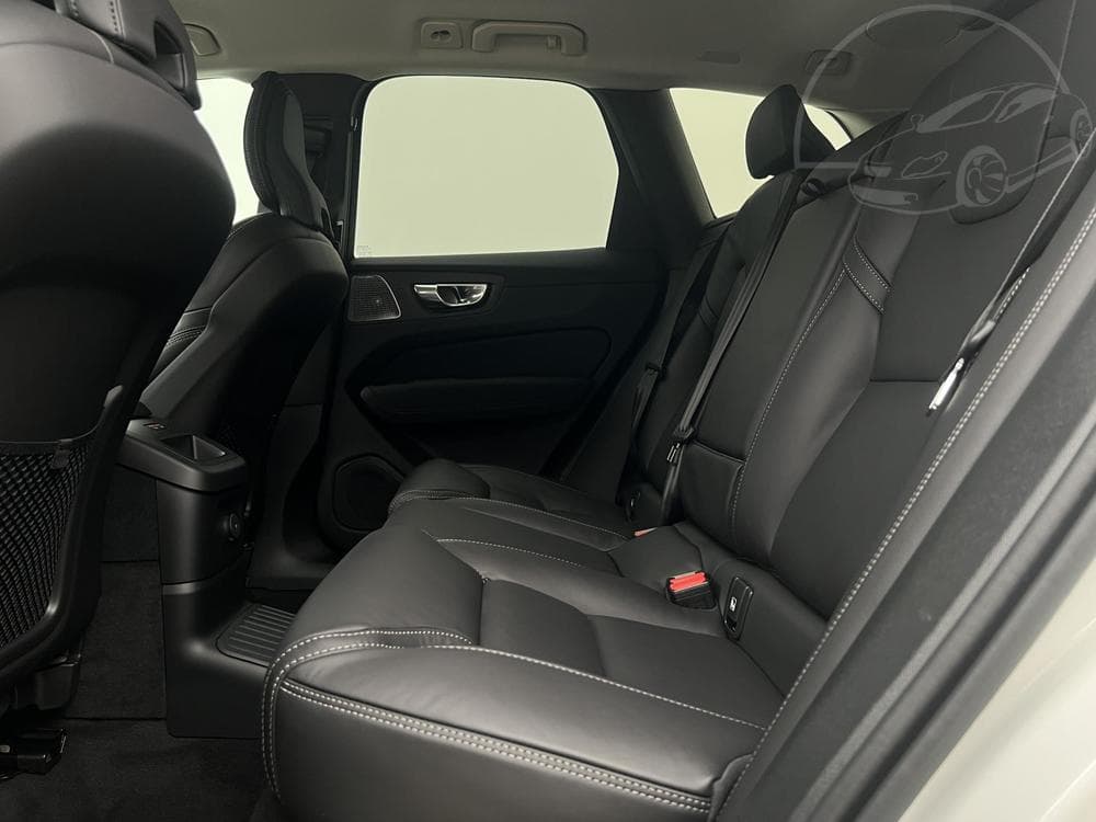 2026 Volvo XC60 - 9