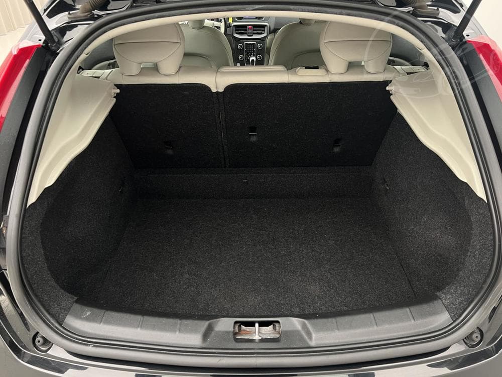 2017 Volvo V40 - 6