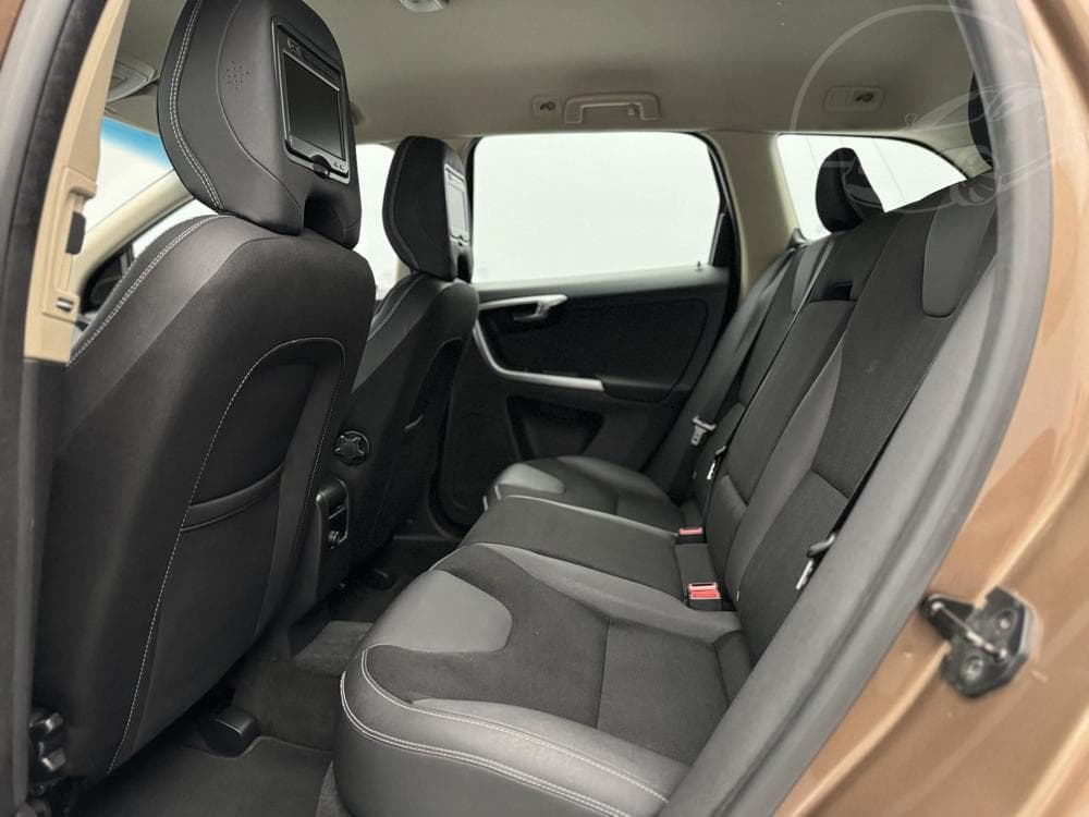 2010 Volvo XC60 - 6