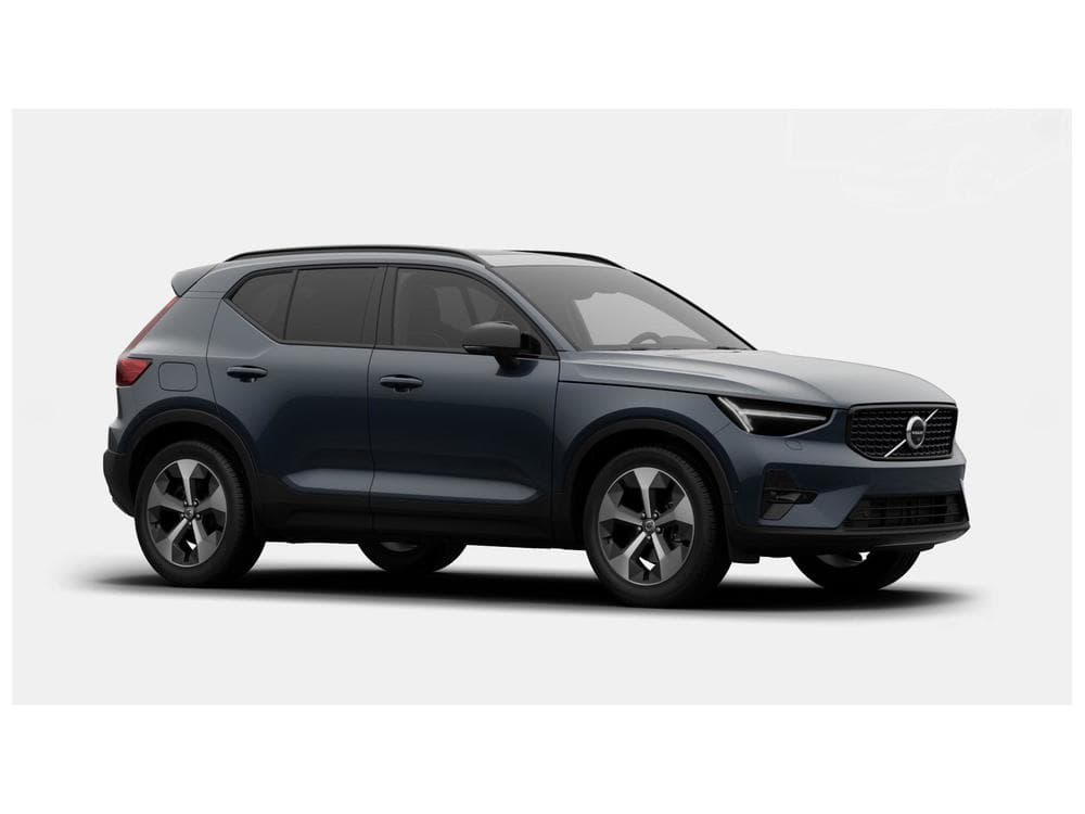 2026 Volvo XC40 - 13