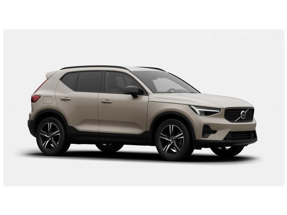 2026 Volvo XC40 - 13