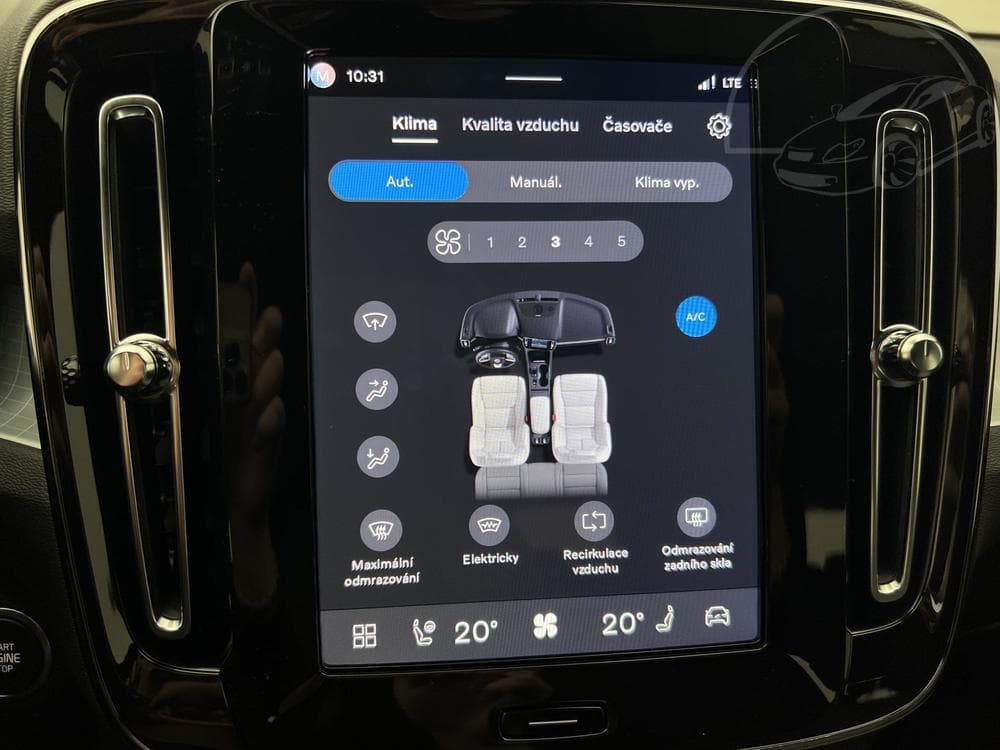 2025 Volvo Xc40 - 15