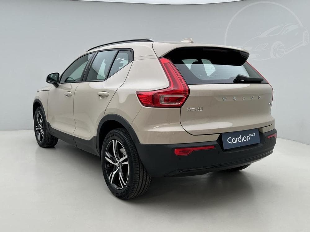 2025 Volvo Xc40 - 17